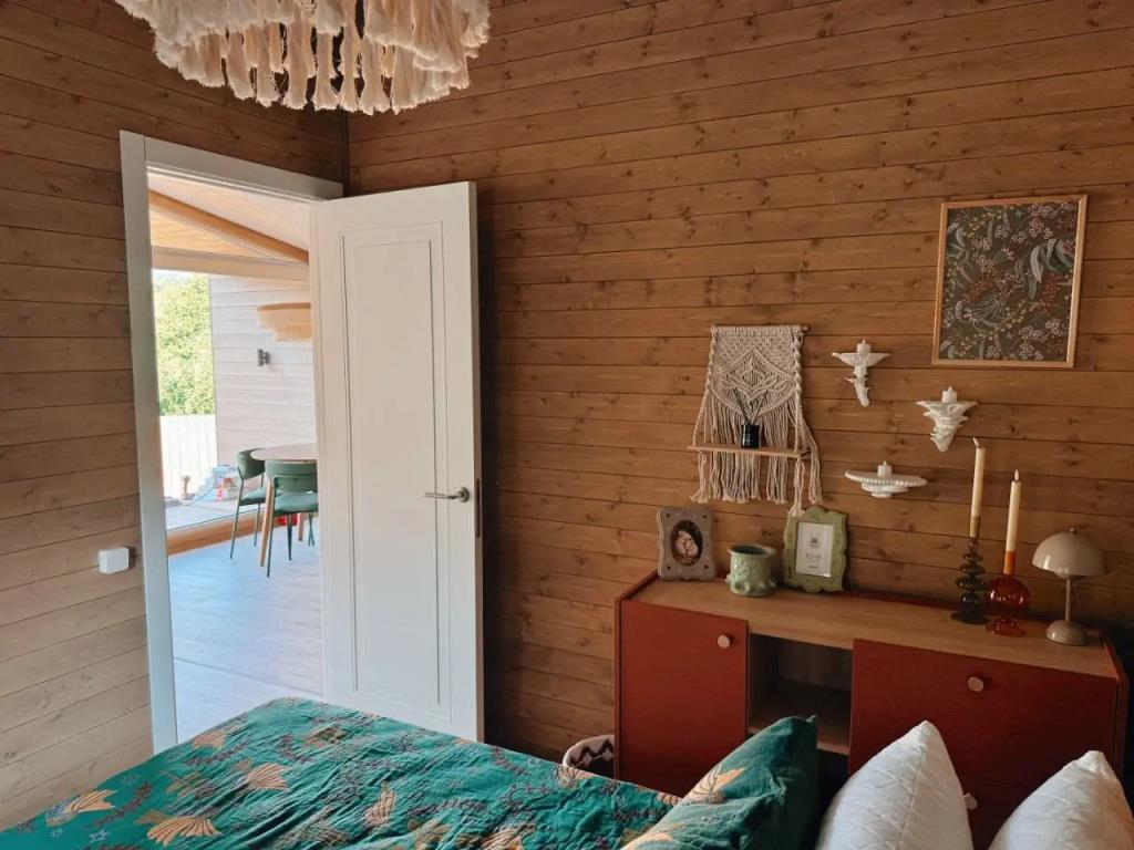 Тishina V Gorah S Goryachey Kupelyyu Na Beregu Zhivopisnoy Reki Private House 0*