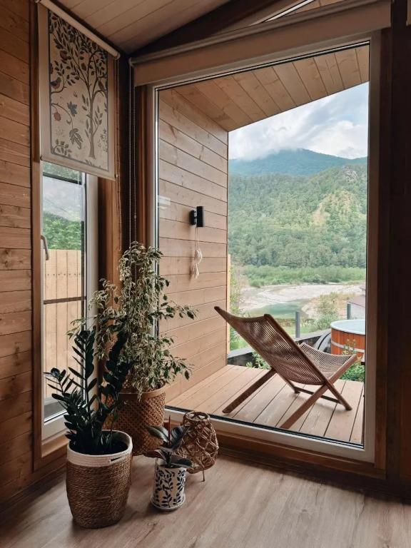 Тishina V Gorah S Goryachey Kupelyyu Na Beregu Zhivopisnoy Reki Private House 0*