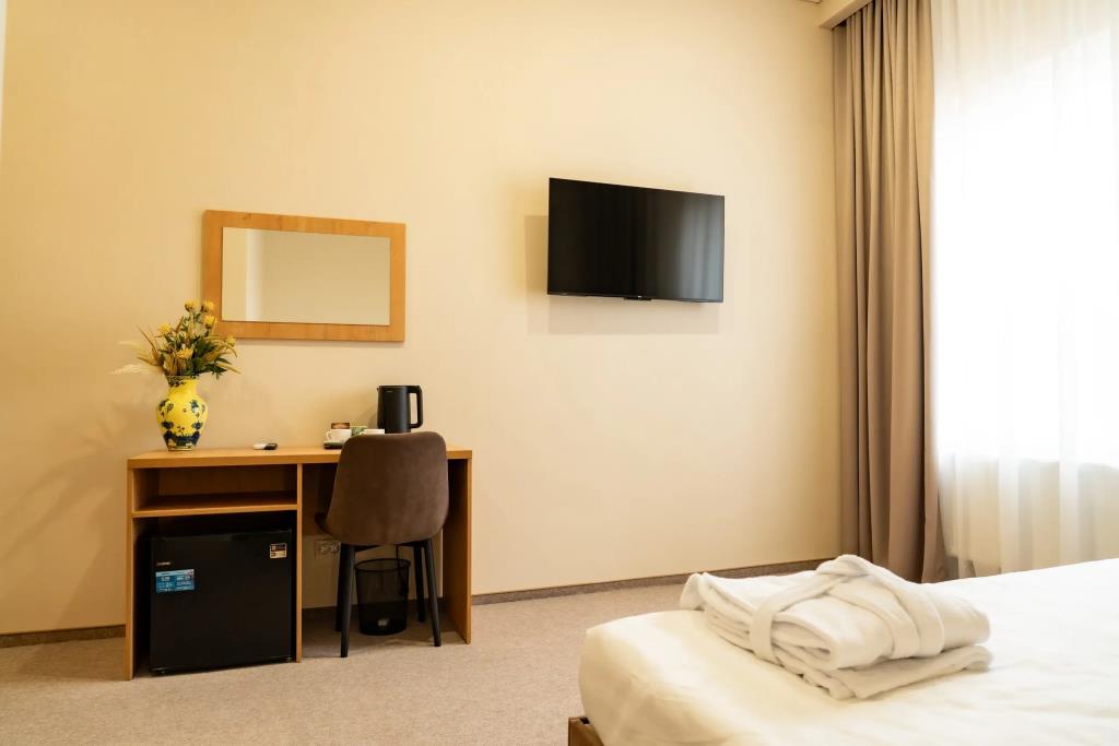 Paradise Hotel 0*
