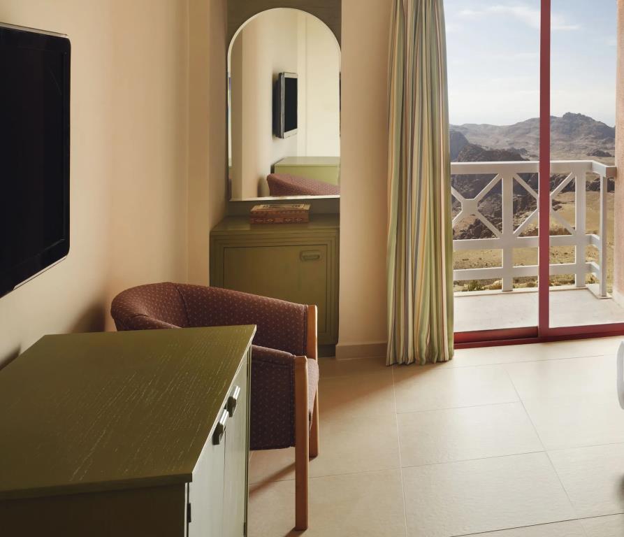 Grand Mercure Petra 5*