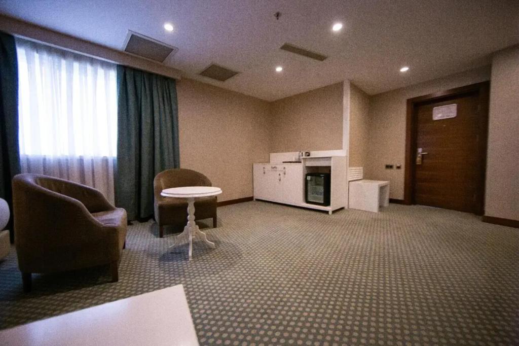 Nevali Hotel 0*
