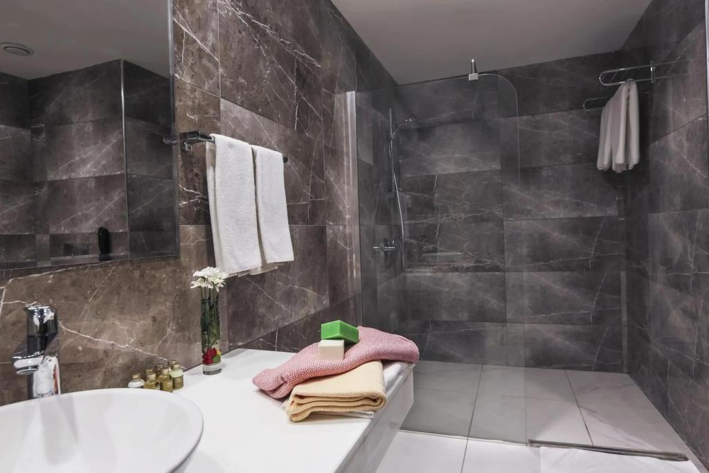 Nevali Hotel 0*