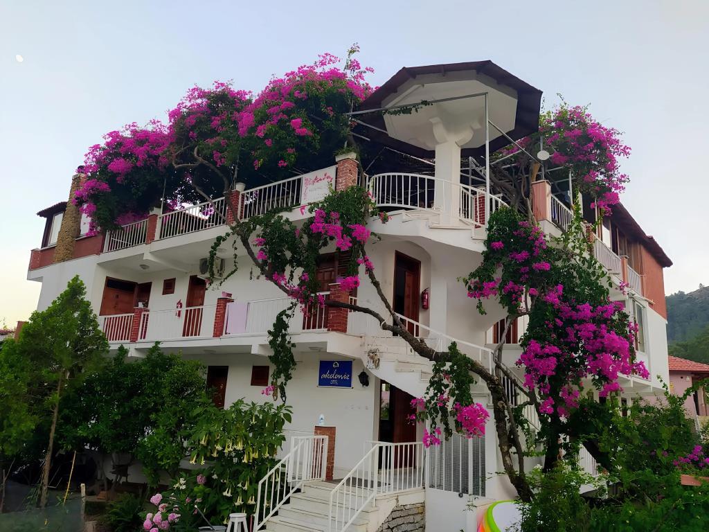Akdeniz Pansiyon Bed&Breakfast 0*