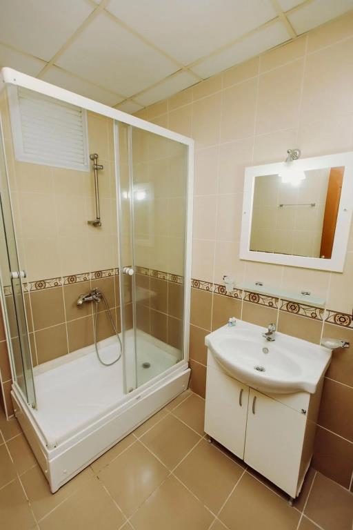 Ozalp Han Hotel 0*
