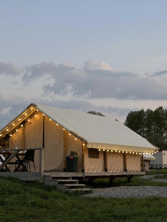 Toropolis Recreation Camp 0*
