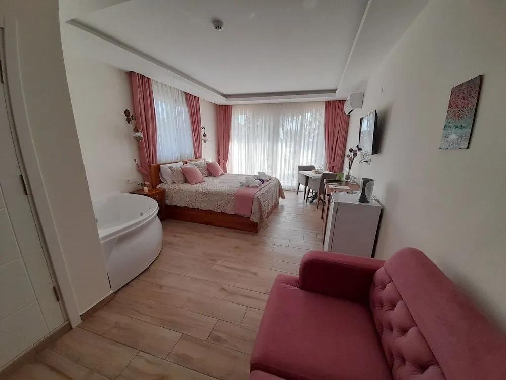 Infinity Ruby Hotel 0*
