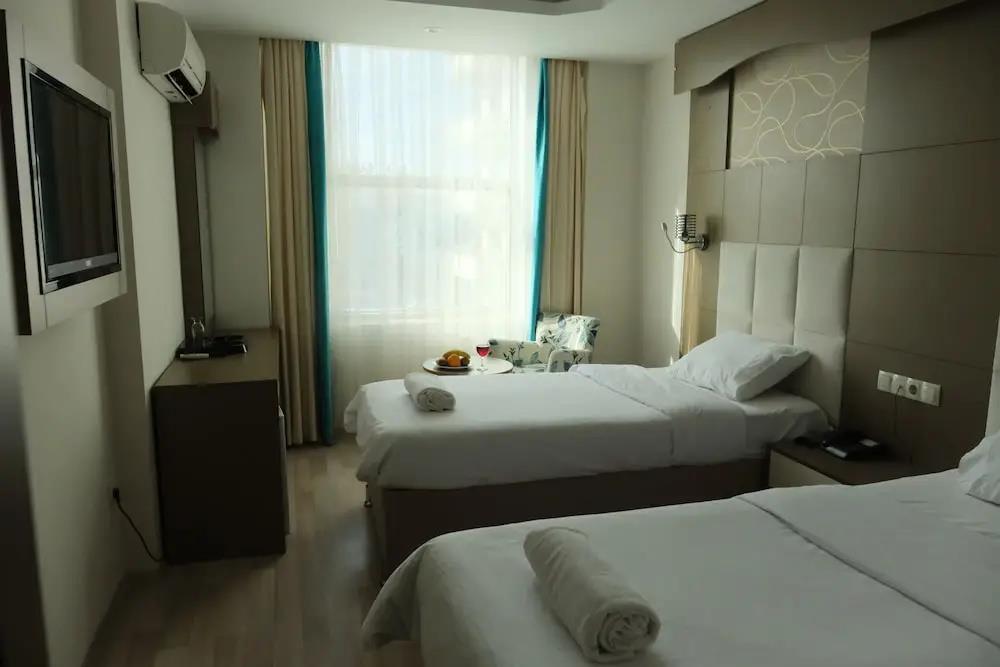 Karat Ayseli Otel 0*