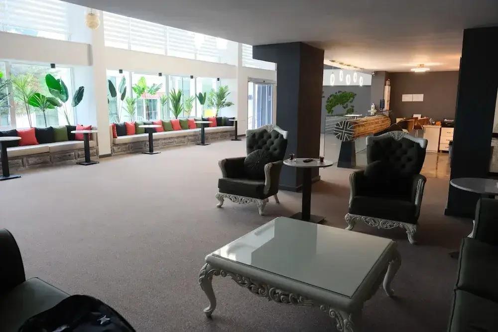Karat Ayseli Otel 0*