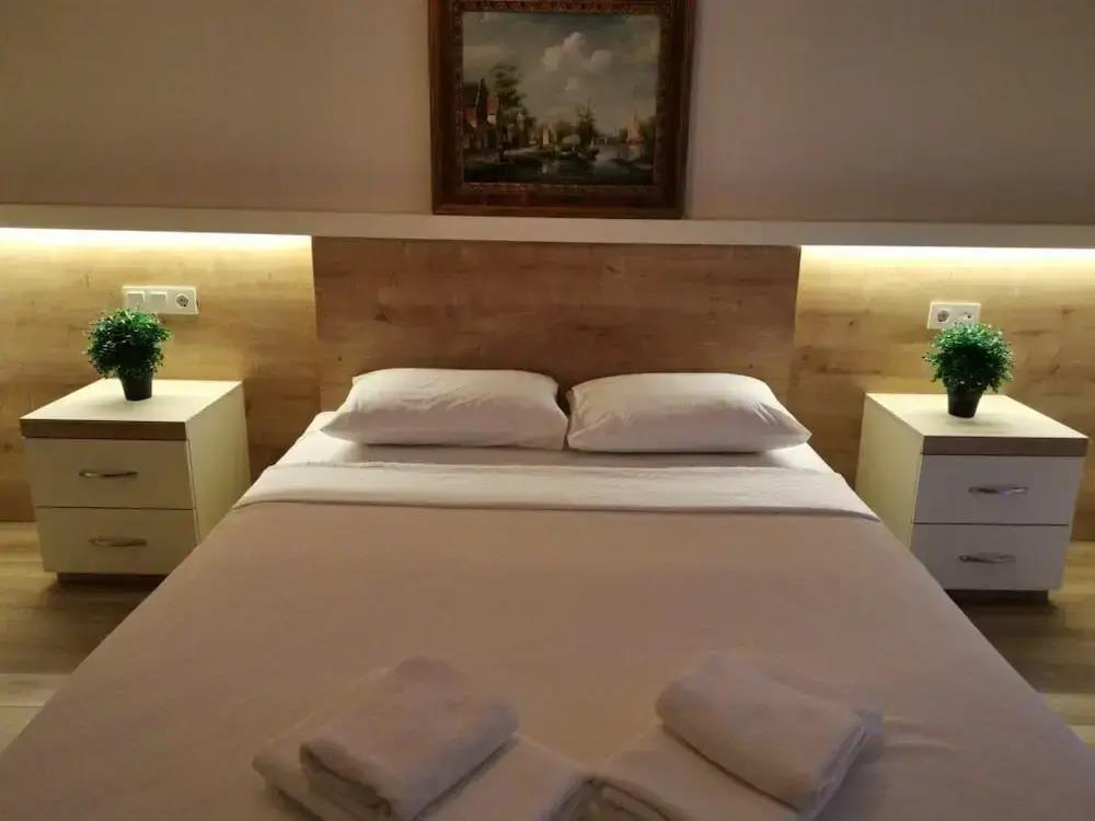 Tenedos Iskele Otel 0*