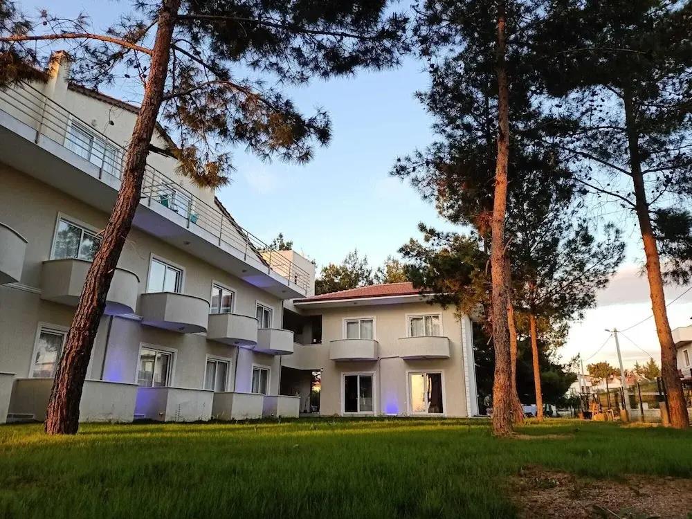 Tenedos Iskele Otel 0*