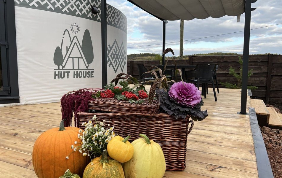 «Hut House» \/ «Хат Хаус» глэмпинг 3*