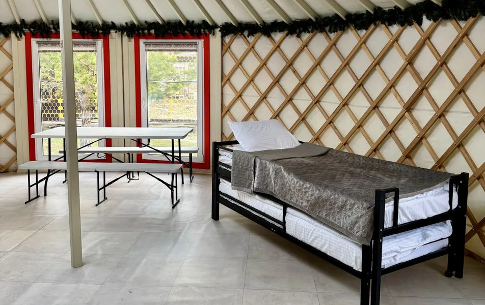 «Hut House» \/ «Хат Хаус» глэмпинг 3*