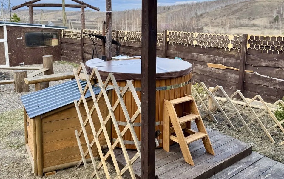 «Hut House» \/ «Хат Хаус» глэмпинг 3*
