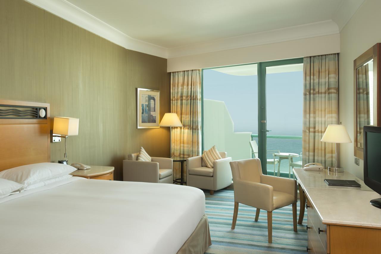 Hilton Dubai Jumeirah Resort 5*