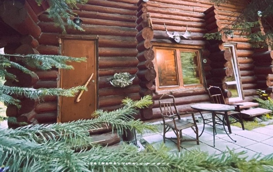 «Holiday park» \/ «Холидей парк Лесная усадьба» база отдыха 2*