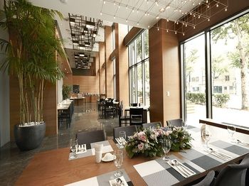 Mayplace Hotel 3*