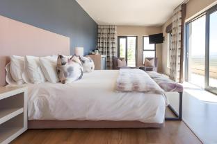 Sky Villa Boutique Hotel 5*