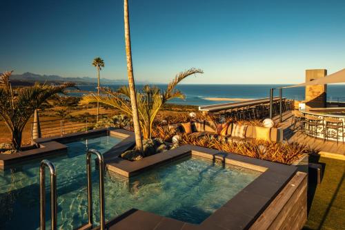Sky Villa Boutique Hotel 5*