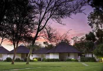 Protea Hotel by Marriott Oudtshoorn Riempie Estate 3*
