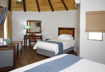 Protea Hotel by Marriott Oudtshoorn Riempie Estate 3*