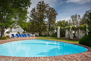 Protea Hotel by Marriott Oudtshoorn Riempie Estate 3*