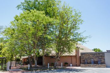Protea Hotel by Marriott Oudtshoorn Riempie Estate 3*