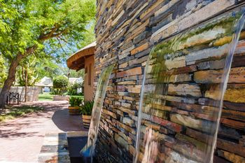 Protea Hotel by Marriott Oudtshoorn Riempie Estate 3*