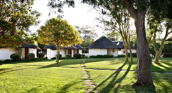 Protea Hotel by Marriott Oudtshoorn Riempie Estate 3*