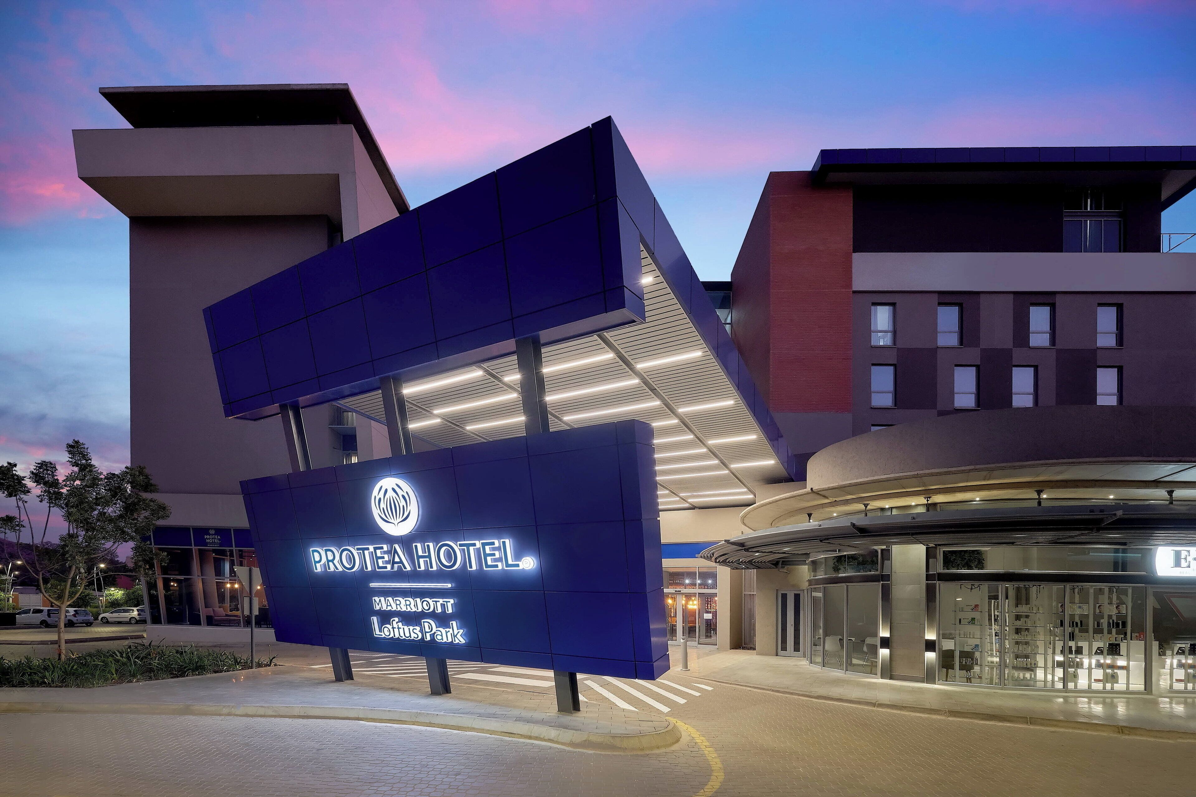 Protea Hotel by Marriott Pretoria Loftus Park 3*