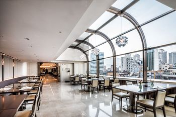 Lotte Hotel Busan 5*