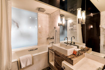 Lotte Hotel Busan 5*