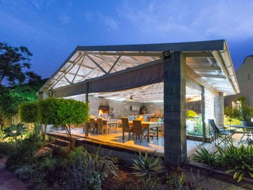 Chicane Bed and Breakfast 4*