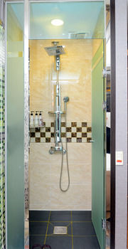 Sugar Hotel 3*