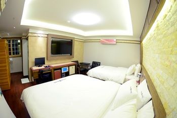 Sugar Hotel 3*