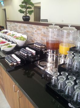 Ramada Encore by Wyndham Kuwait Downtown 4*