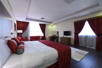 Ramada Encore by Wyndham Kuwait Downtown 4*