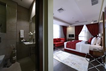 Ramada Encore by Wyndham Kuwait Downtown 4*