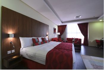 Ramada Encore by Wyndham Kuwait Downtown 4*