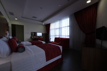 Ramada Encore by Wyndham Kuwait Downtown 4*