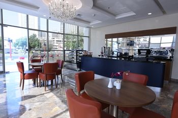 Ramada Encore by Wyndham Kuwait Downtown 4*