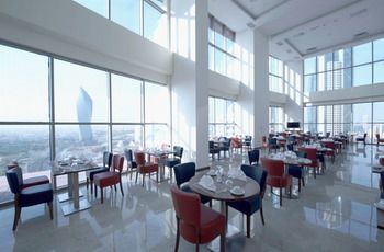 Ramada Encore by Wyndham Kuwait Downtown 4*