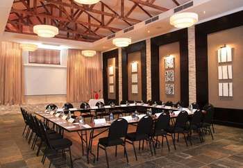 Protea Hotel by Marriott Mossel Bay 4*
