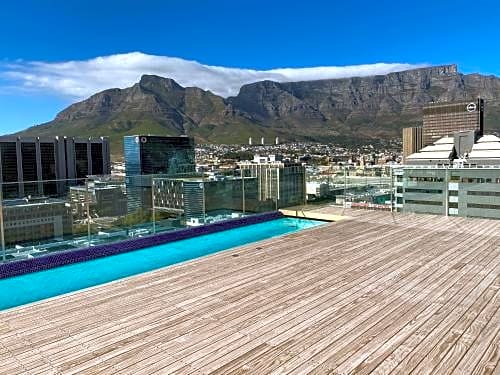 Hotel Sky Cape Town 3*