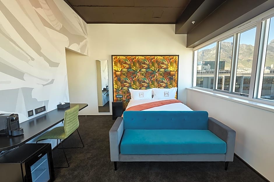 Hotel Sky Cape Town 3*