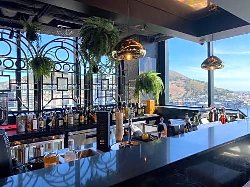 Hotel Sky Cape Town 3*