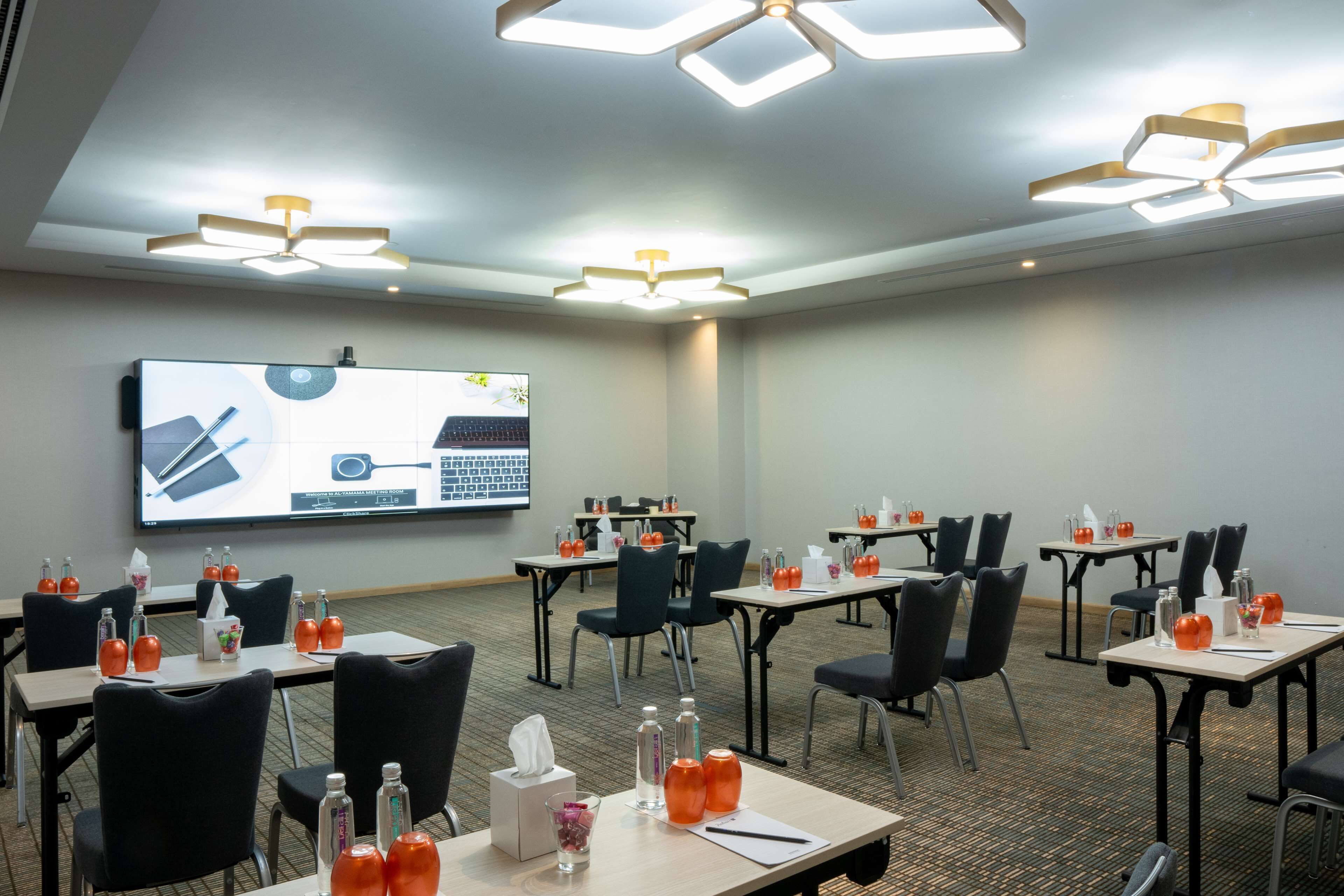Radisson Blu Hotel Riyadh Convention And Exhibition Center 5*
