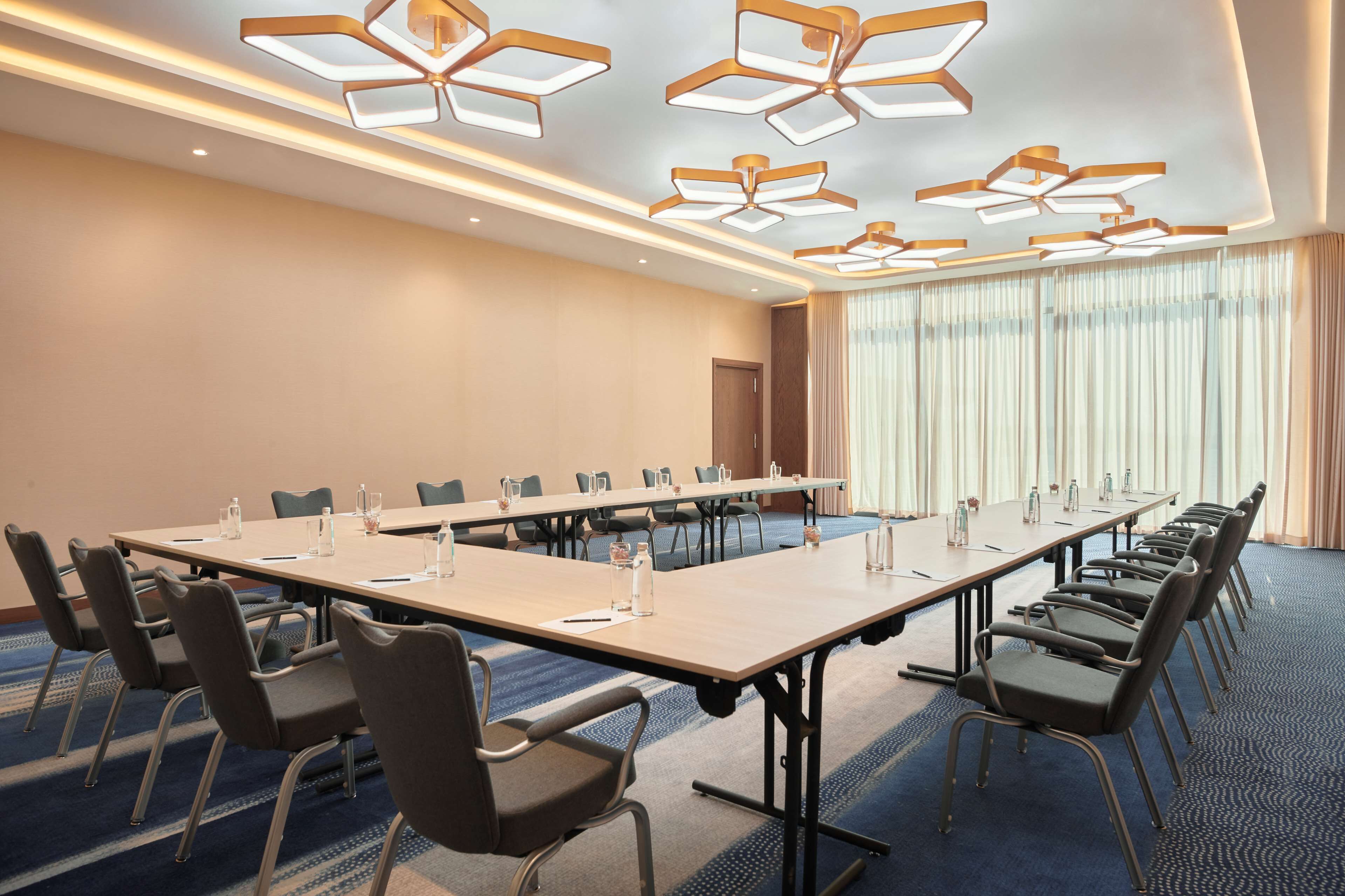 Radisson Blu Hotel Riyadh Convention And Exhibition Center 5*