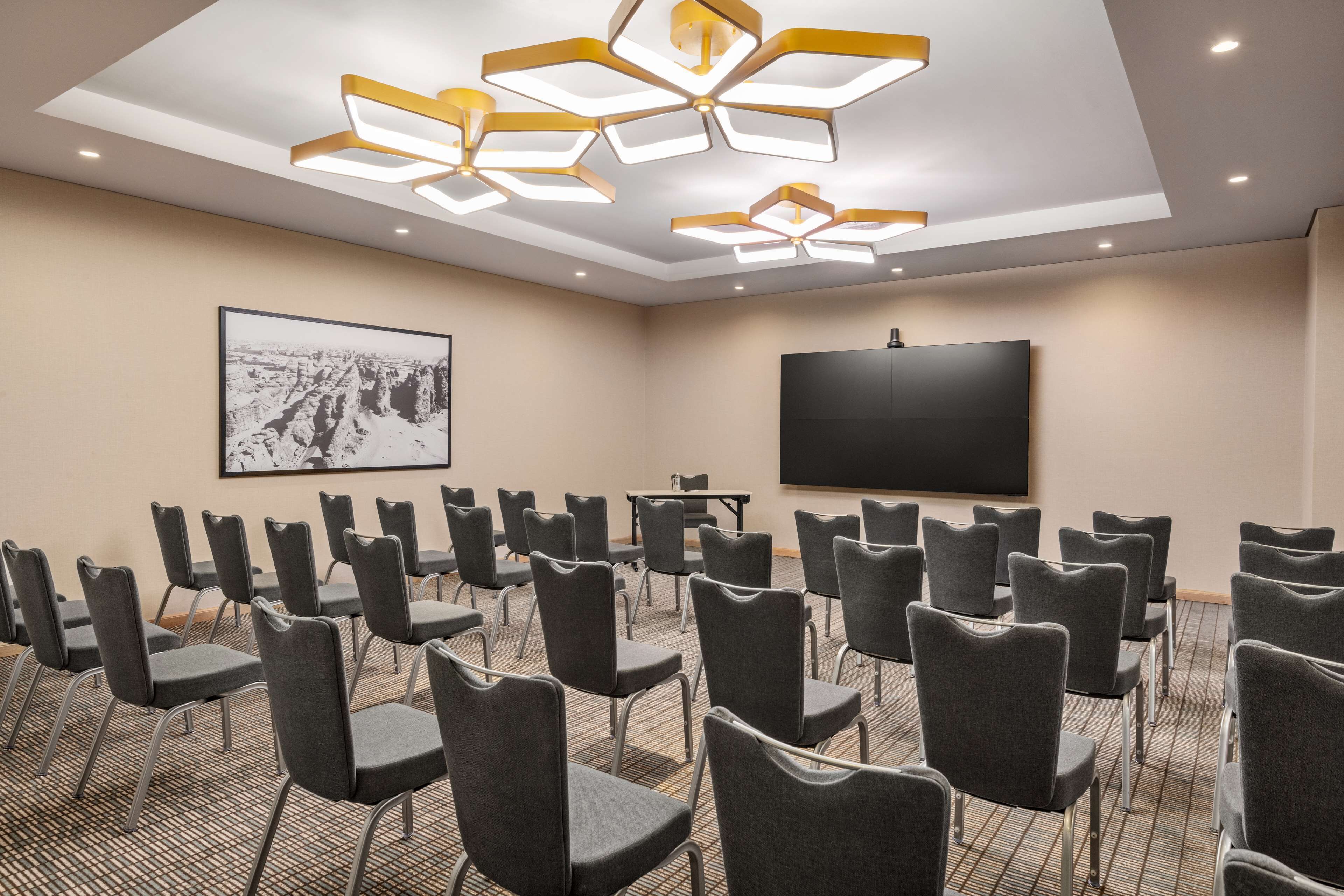 Radisson Blu Hotel Riyadh Convention And Exhibition Center 5*