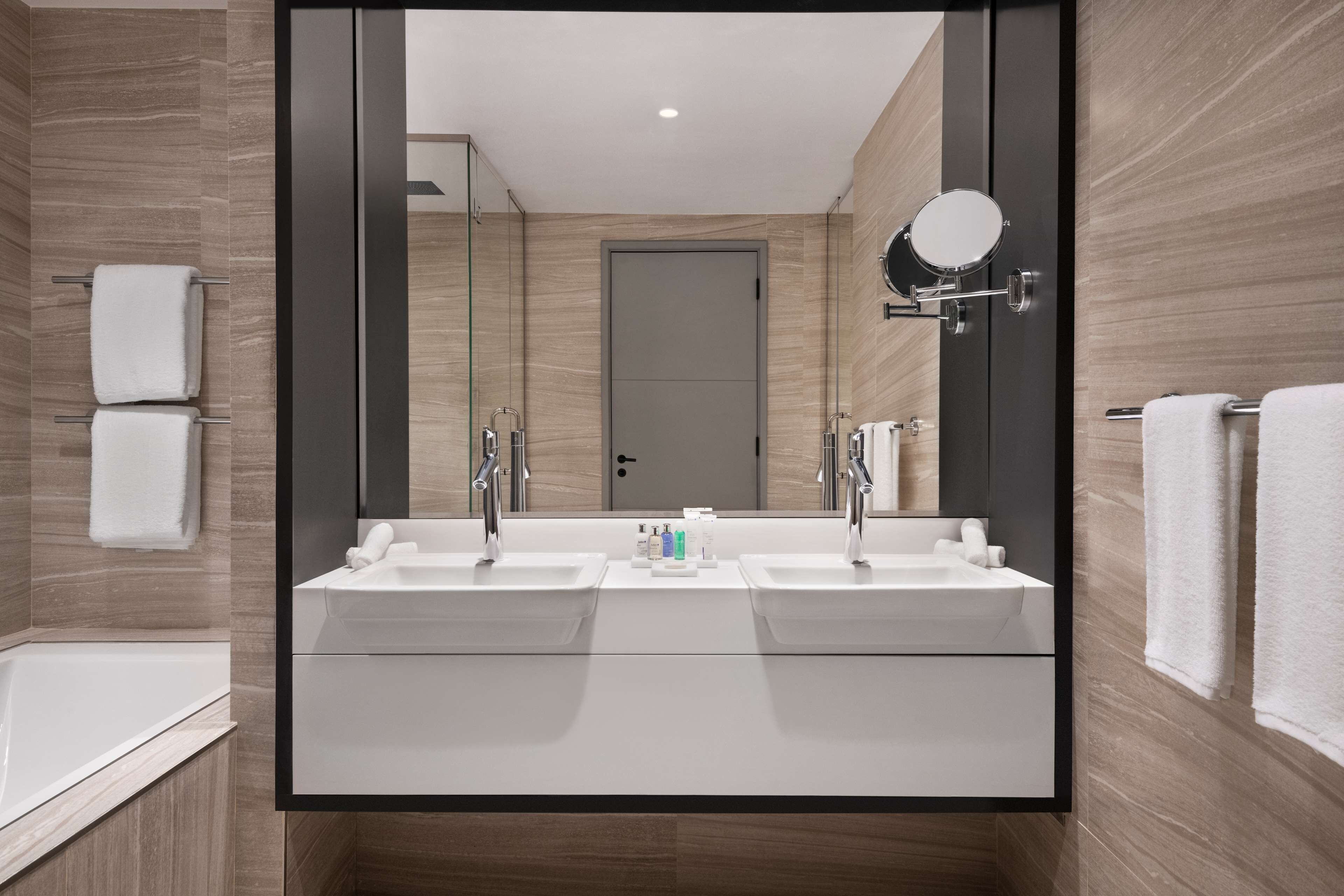 Radisson Blu Hotel Riyadh Convention And Exhibition Center 5*