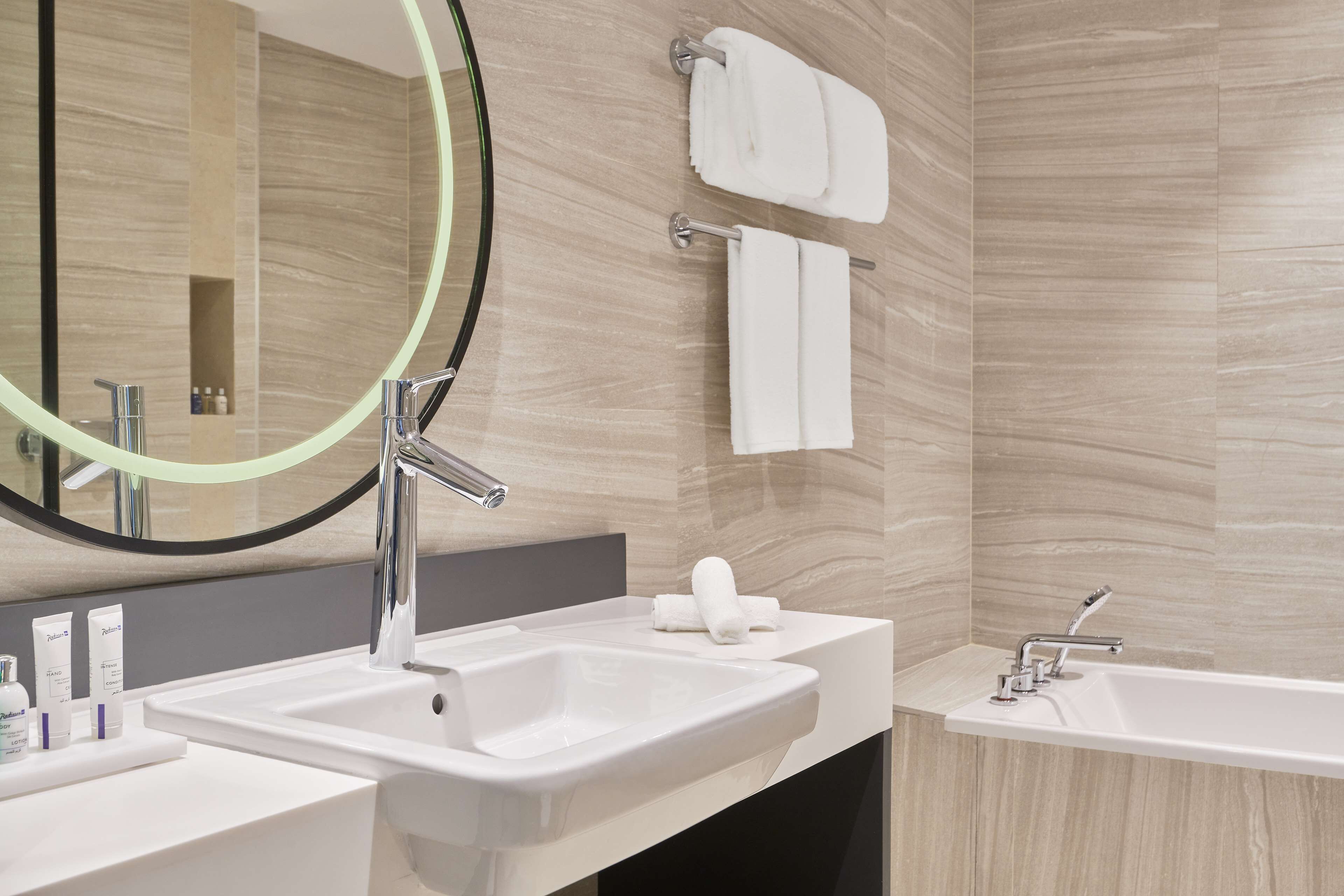 Radisson Blu Hotel Riyadh Convention And Exhibition Center 5*